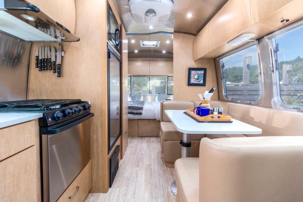 Hart'S Camp Airstream Hotel & Rv Park Pacific City Exterior photo