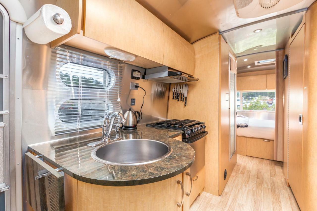 Hart'S Camp Airstream Hotel & Rv Park Pacific City Exterior photo